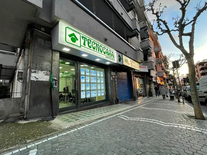 Agenzia Immobiliare Tecnocasa Ercolano Alta