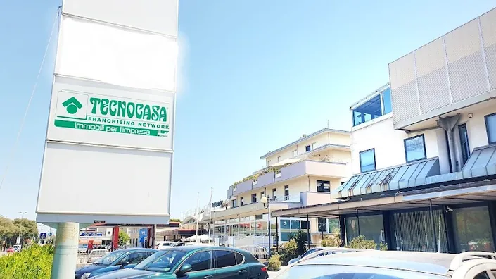 Agenzia Immobiliare Tecnocasa Impresa Rimini