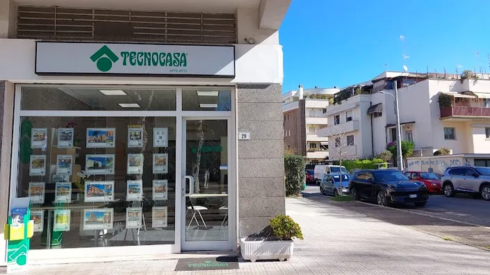Agenzia Immobiliare Tecnocasa Latina Est