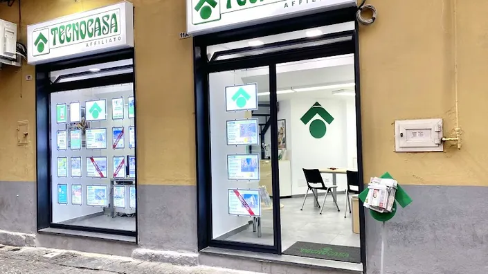 Agenzia Immobiliare Tecnocasa Napoli -Tribunali-Decumani