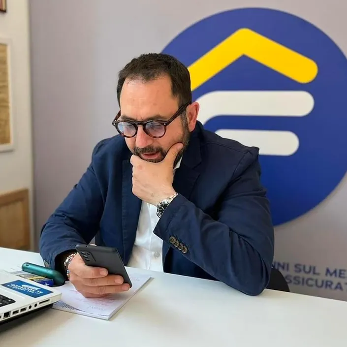 Domenico Pisano, agente immobiliare
