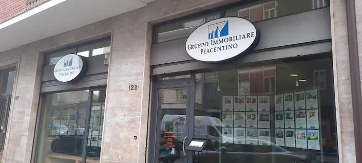 Gruppo Immobiliare Piacentino Di Bollati Antonella & C. S.A.S.