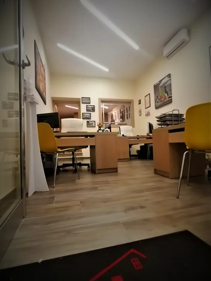 Immobiliare Trezza S.A.S. di Tullio Trezza e C. – Agenzia del Rione Carmine