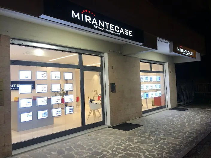 Mirantecase di Cosmo Mirante e Federico Ansaloni