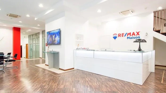 RE/MAX Maison